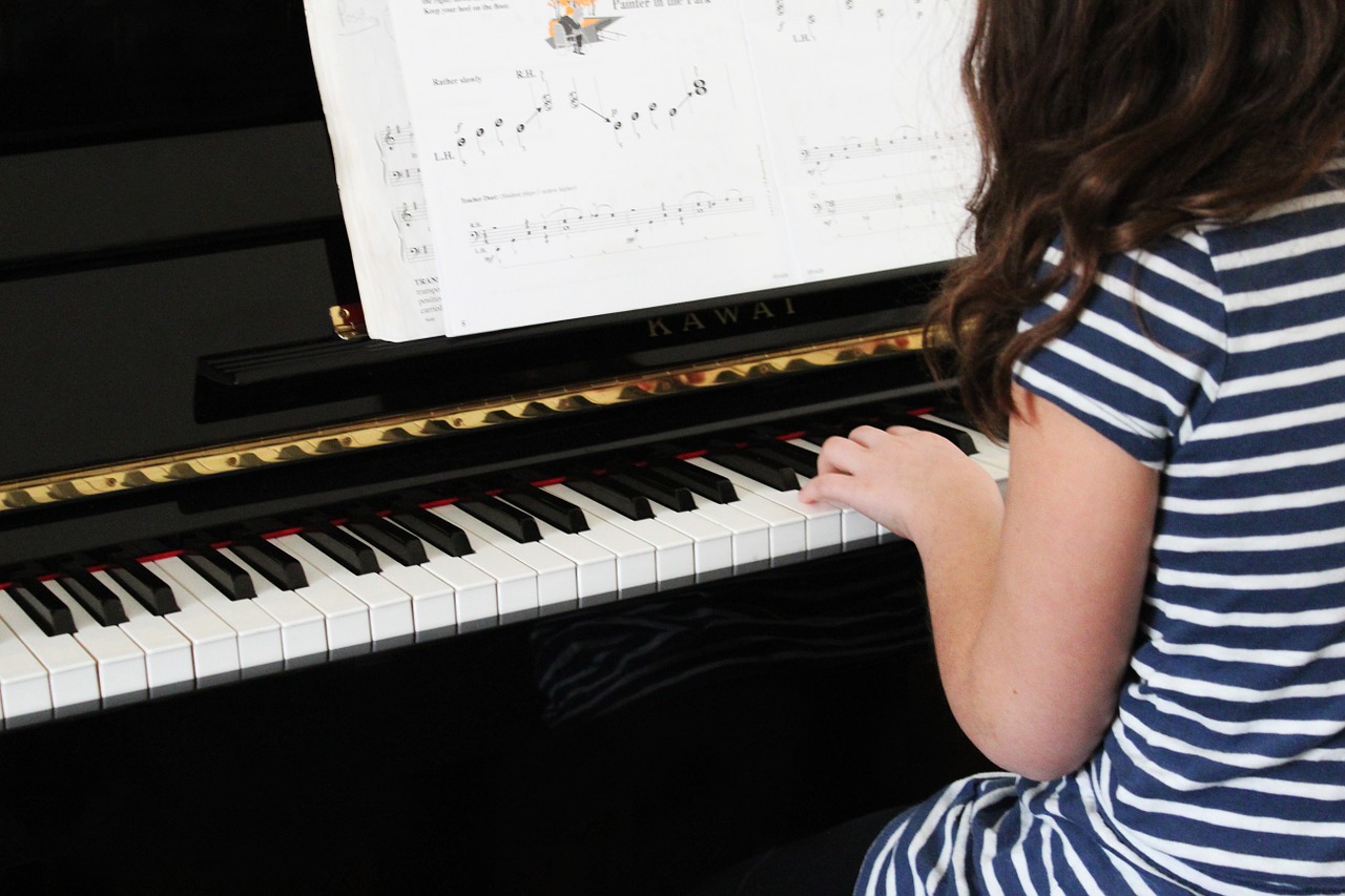 10 მიზეზი შეიყვანოთ ბავშვი მუსიკალურ სკოლაში