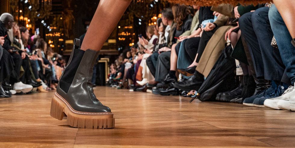 2021 წლის 7 ყველაზე მოდური ფეხსაცმელი, რომელიც თქვენს გარდერობს დაამშვენებს