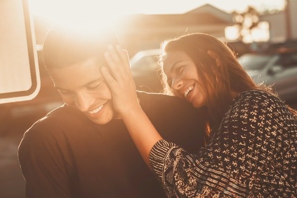 7 ნიშანი იმისა, რომ თქვენი ურთიერთობა ჯანსაღია