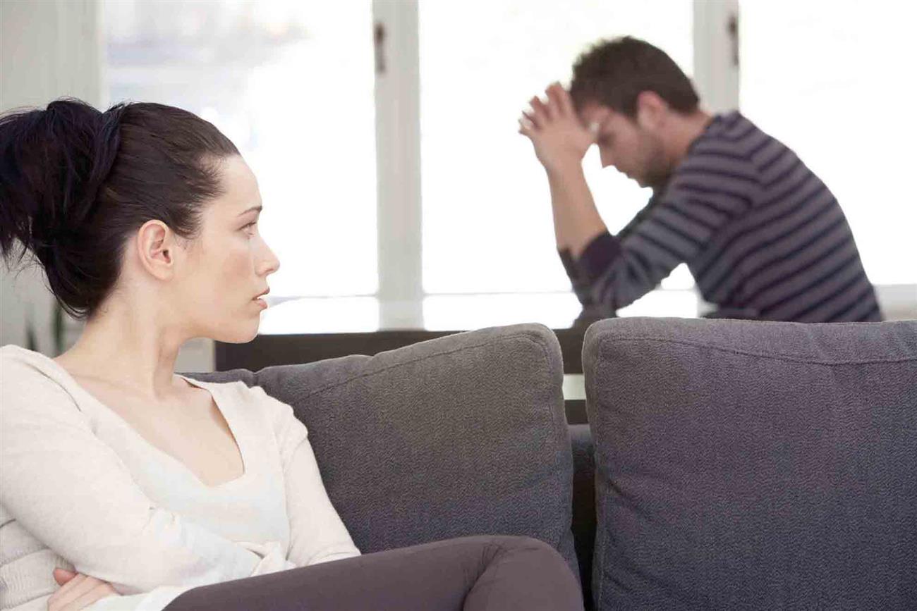 10 სულელური შეცდომა, რომლებსაც ქალები მამაკაცებთან ურთიერთობისას უშვებენ და ცხოვრებას ირთულებენ