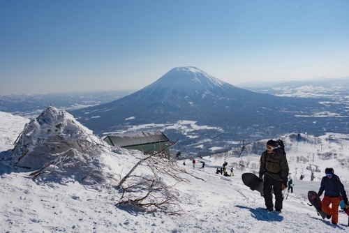 20 მიზეზი, რატომ უნდა იმოგზაუროთ ზამთარში იაპონიაში
