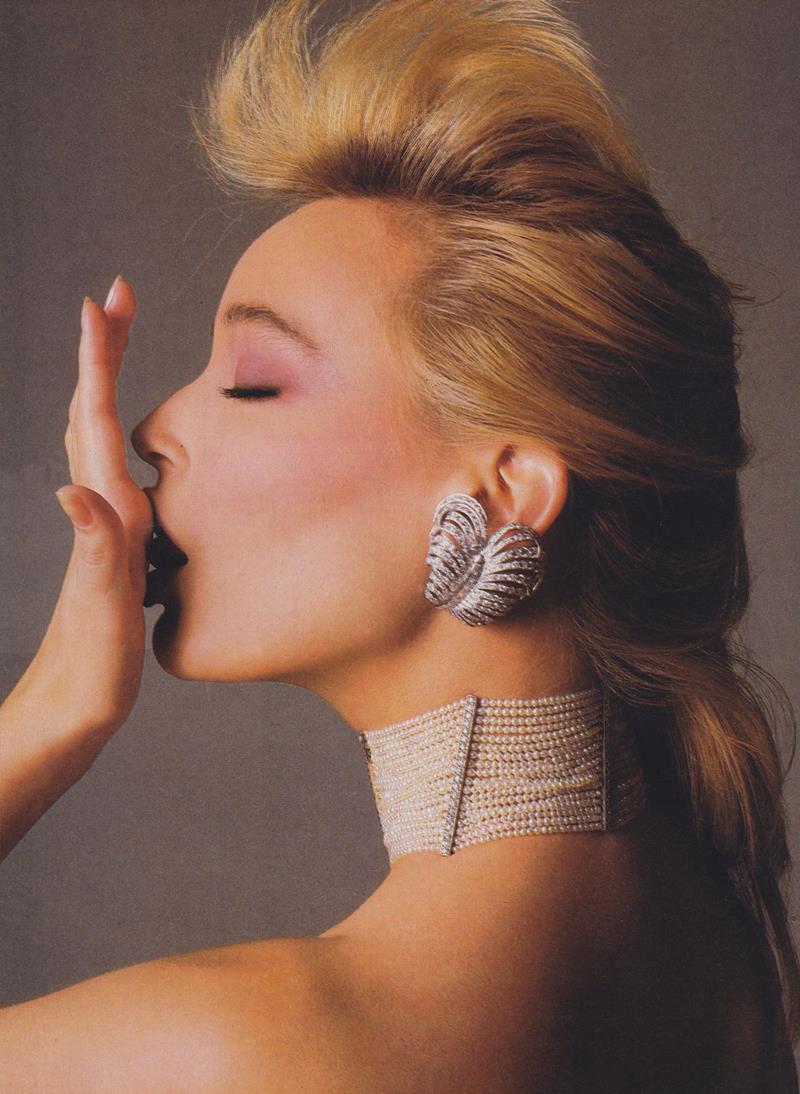 6 საყურე Vogue-ს 80-იანების არქივიდან, რომელსაც ხვალვე იყიდი