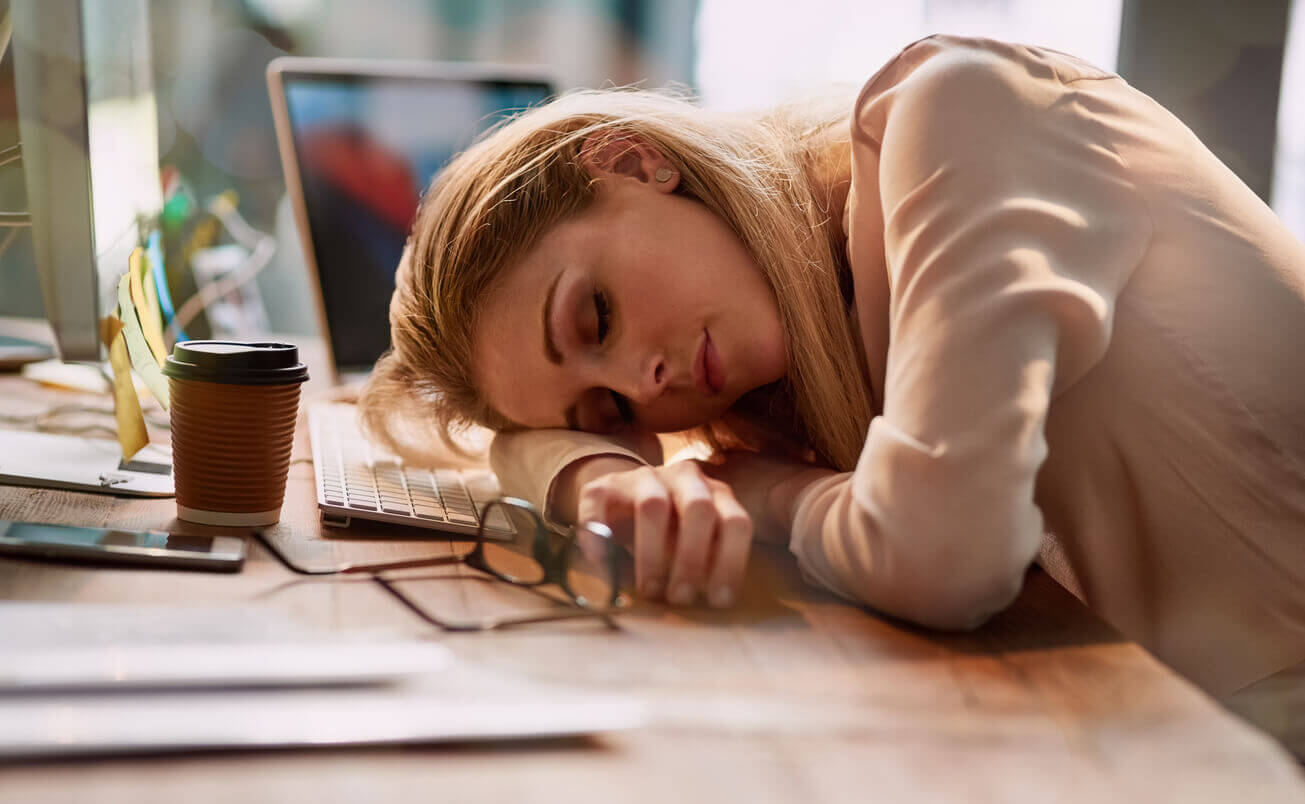 5 მიზეზი, თუ რატომ გაწუხებთ ქრონიკული დაღლილობის სინდრომი