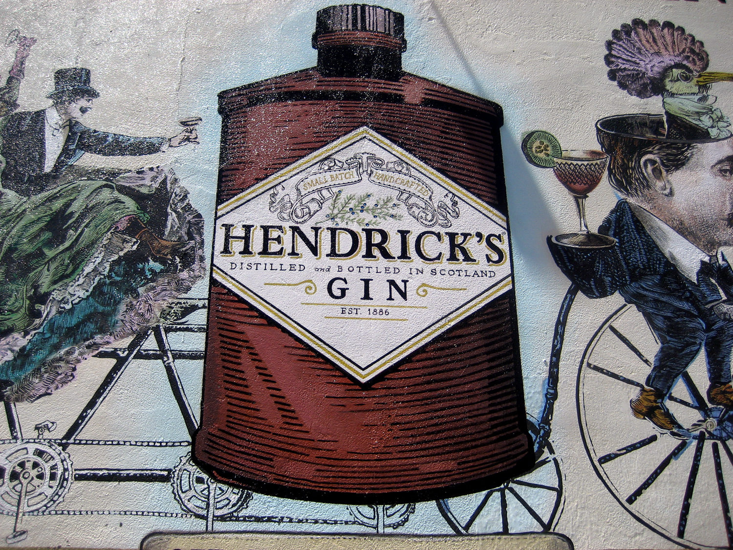 HENDRICK’S-ის კოქტეილის საღამო Holmes & Watson-ის შემოქმედებითი გუნდისთვის