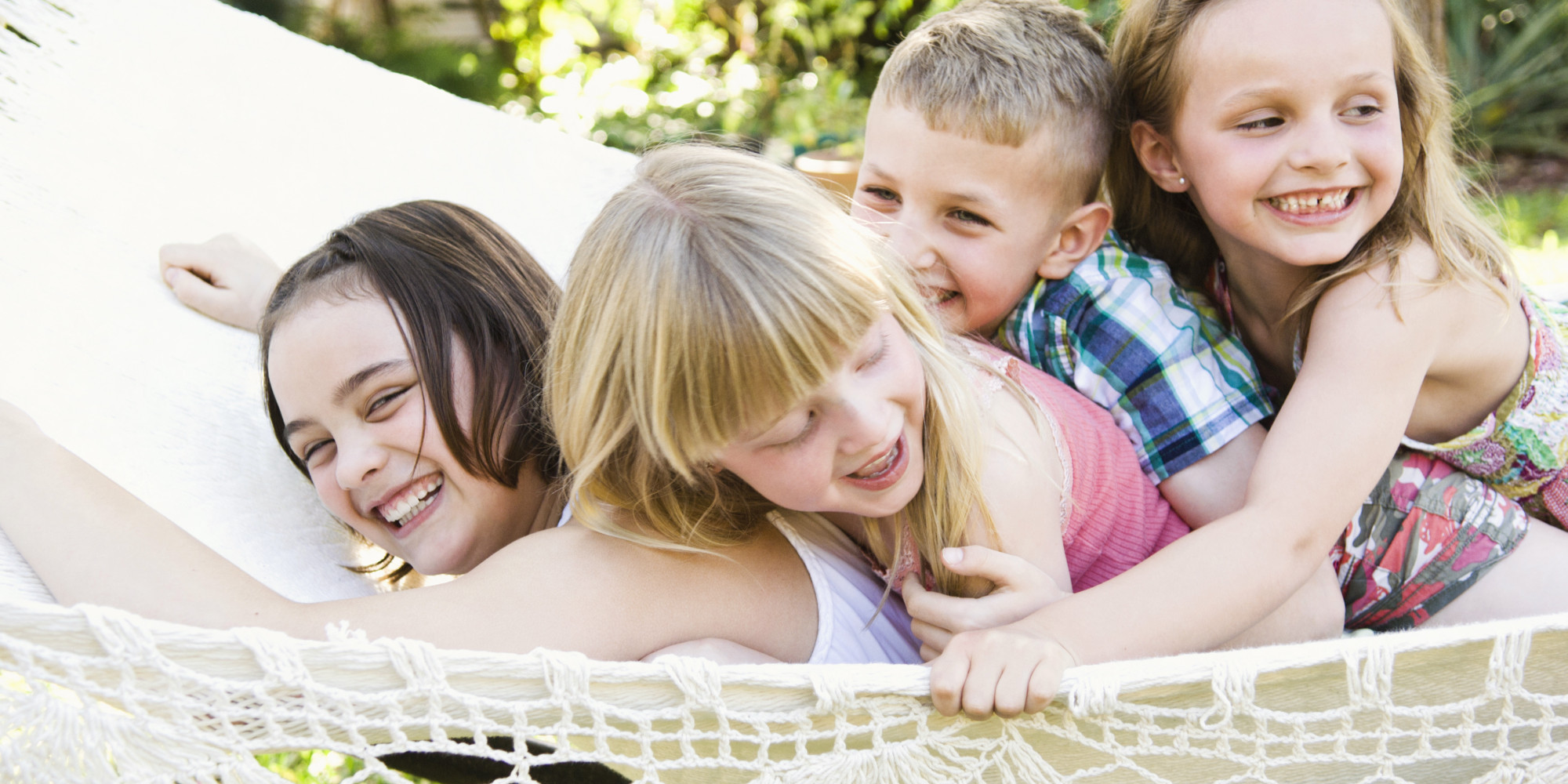 10 რამ, რაც ბავშვს ხდის უფრო ბედნიერს - ფსიქოლოგების რჩევები