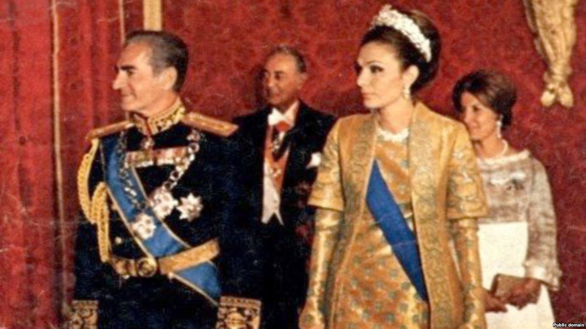 ფარაჰ ფეჰლევი - ირანის უკანასკნელი დედოფალი, თავისუფლების სიმბოლო და ქალი, რომელსაც ჯეკი კენედს ადარებდნენ
