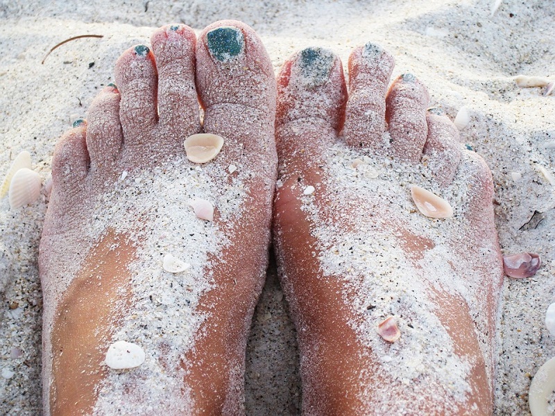 8 მეთოდი, რომელიც ზღვის სანაპიროზე დასვენებას სასიამოვნოს გახდის და უსიამოვნო სიტუაციებისგან დაგიცავთ