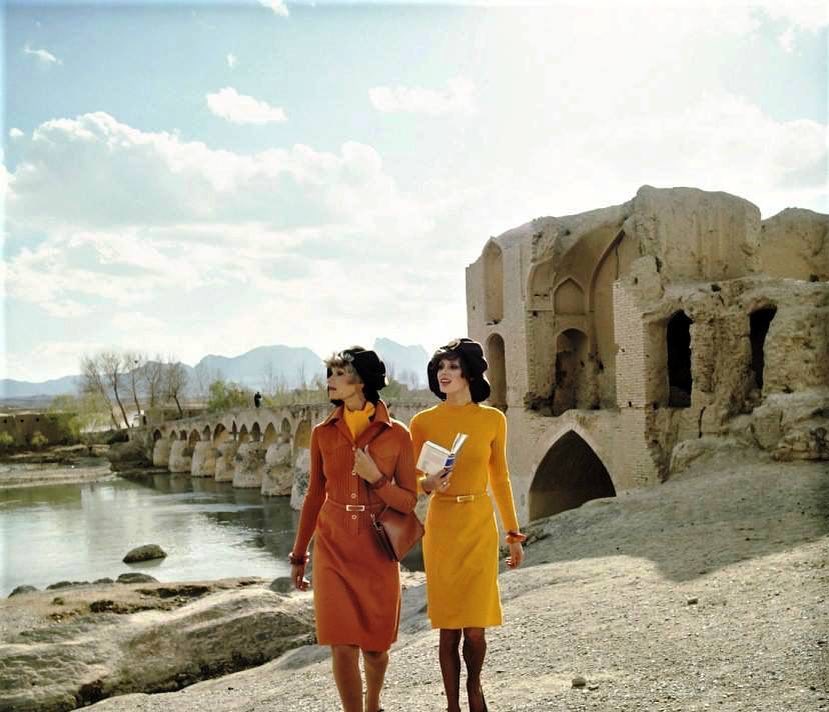 როგორ ცხოვრობდნენ ირანელი ქალები 1979 წლის ისლამურ რევოლუციამდე